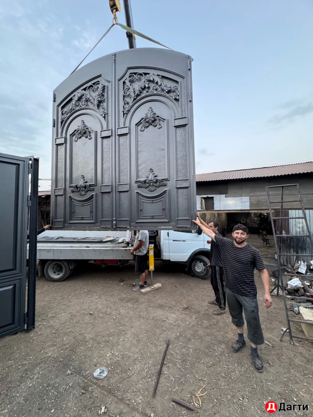 Ворота распашные навесы