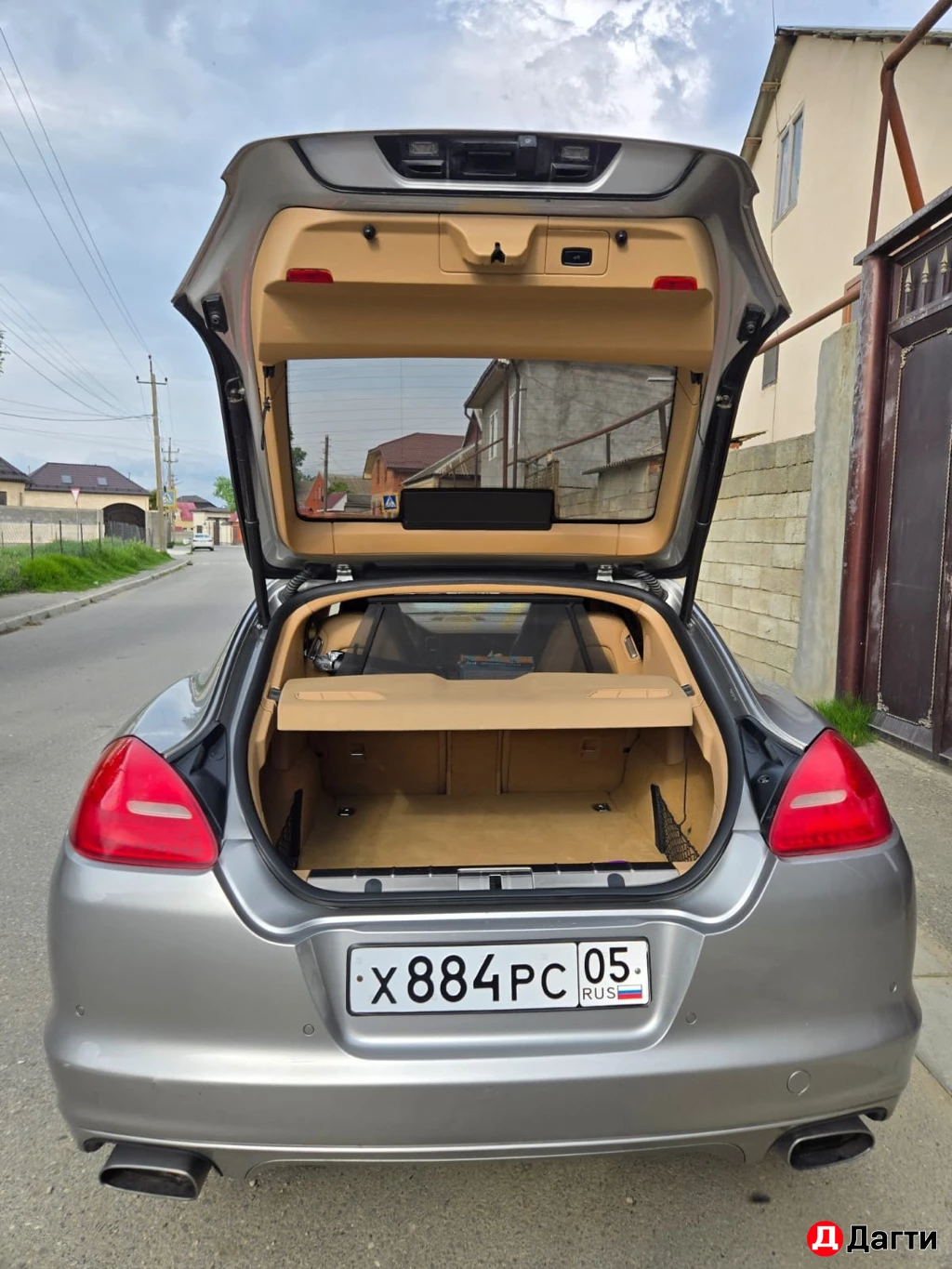 Porsche Panamera, 2010 года