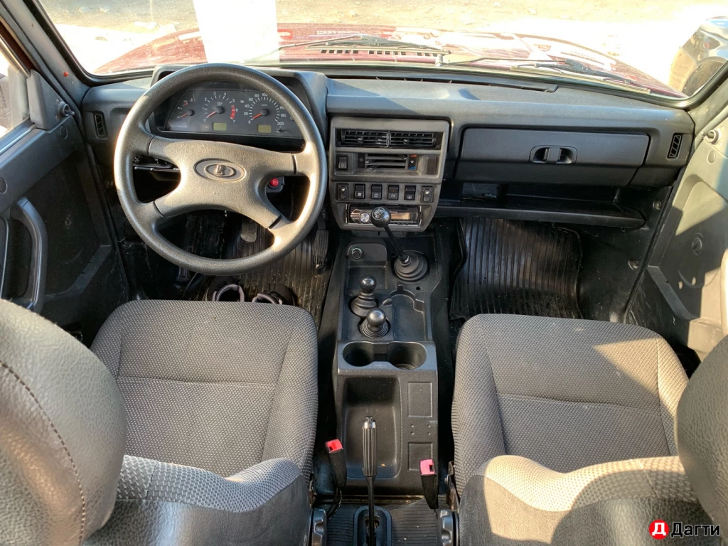 LADA (ВАЗ) Niva, 2013 года