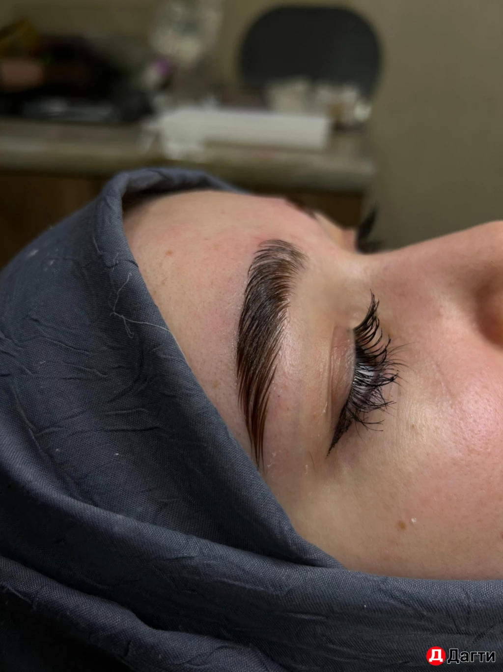 Ламинирование бровей и ресниц