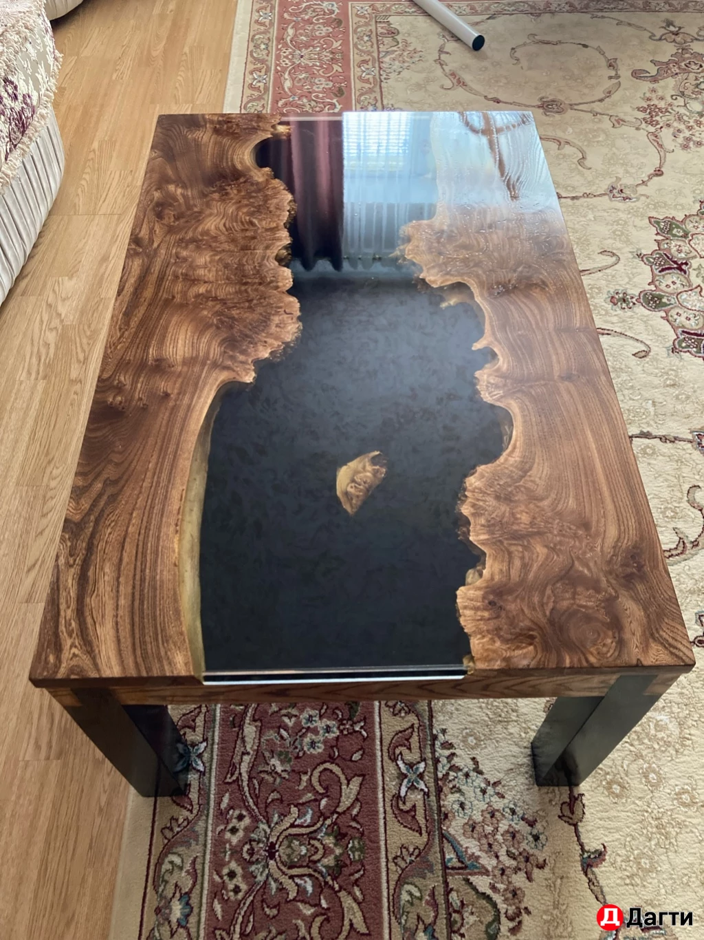 Журнальный столик