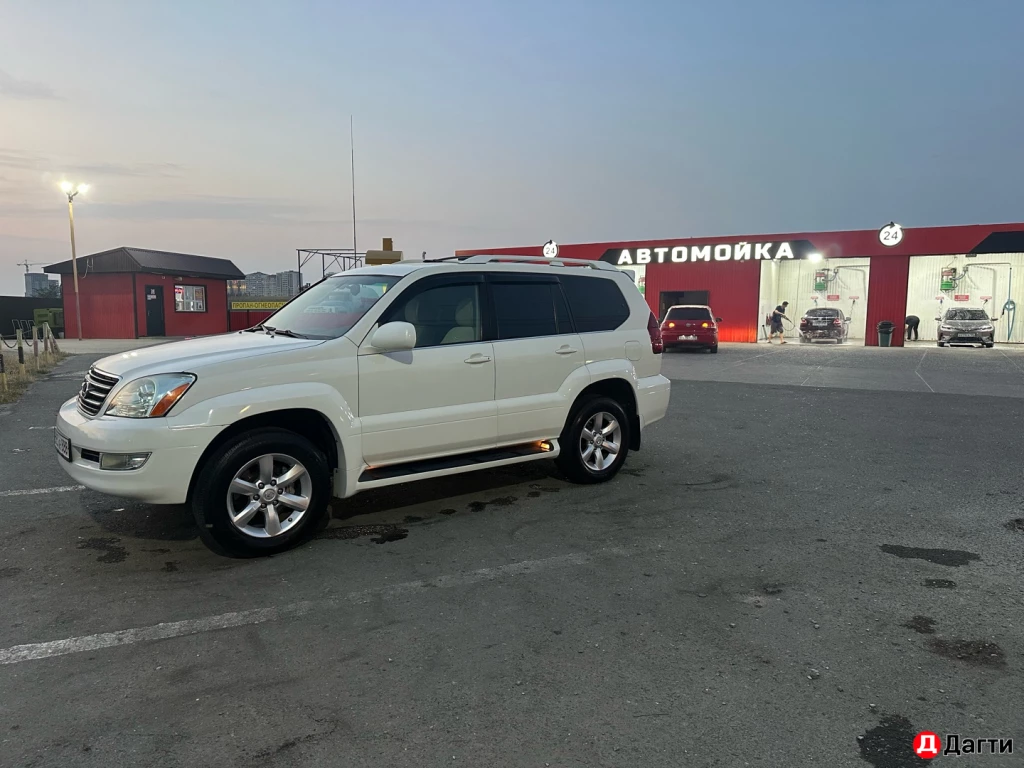 Lexus GX, 2004 года