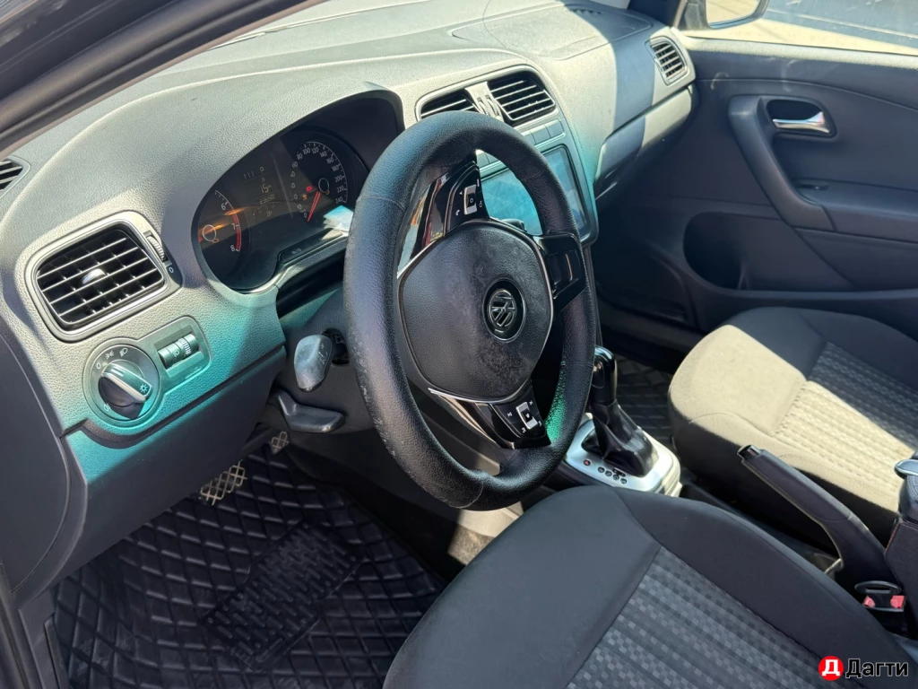 Volkswagen Polo, 2016 года