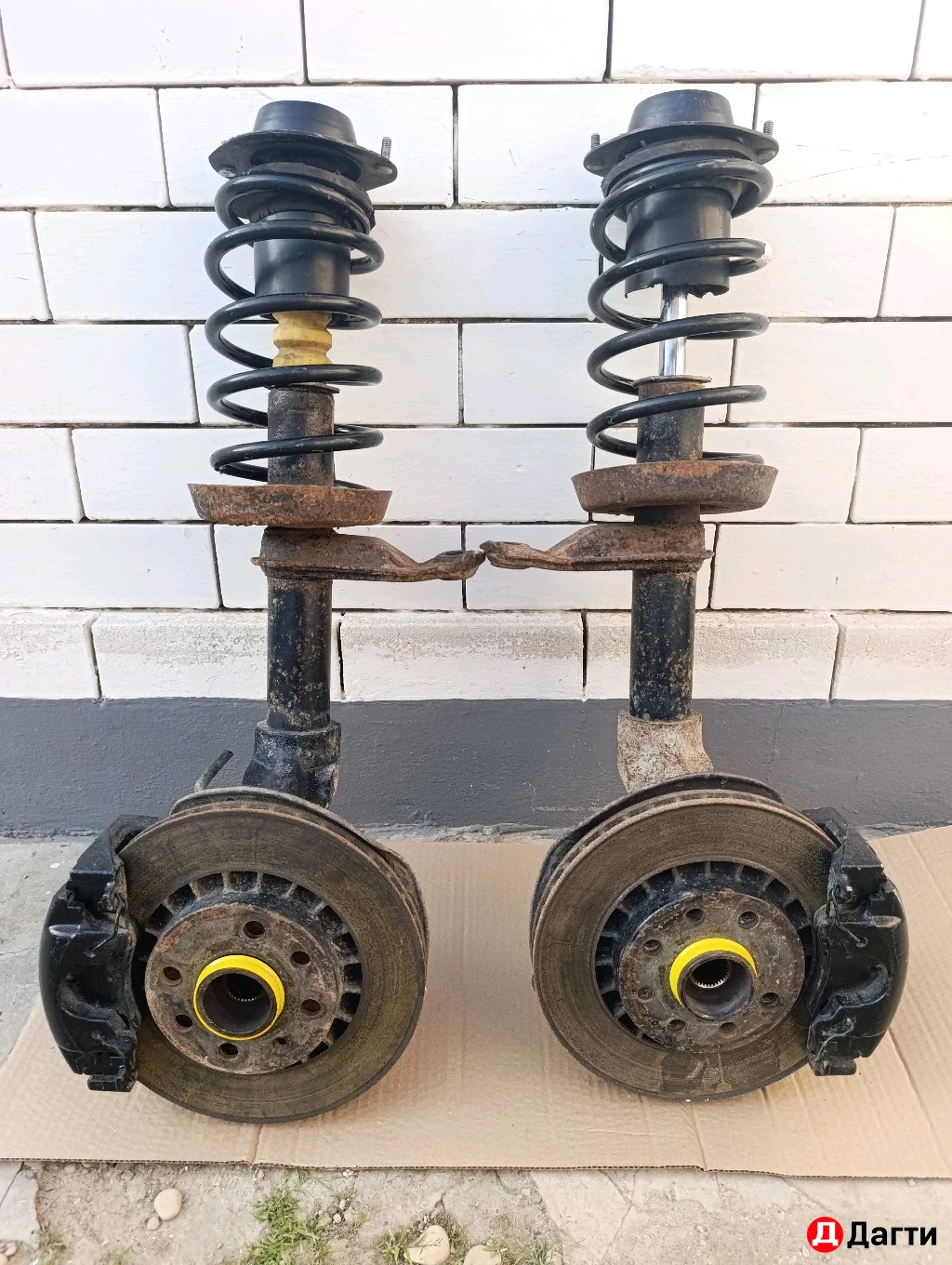 Стойки передние на Нексия,Эсперо