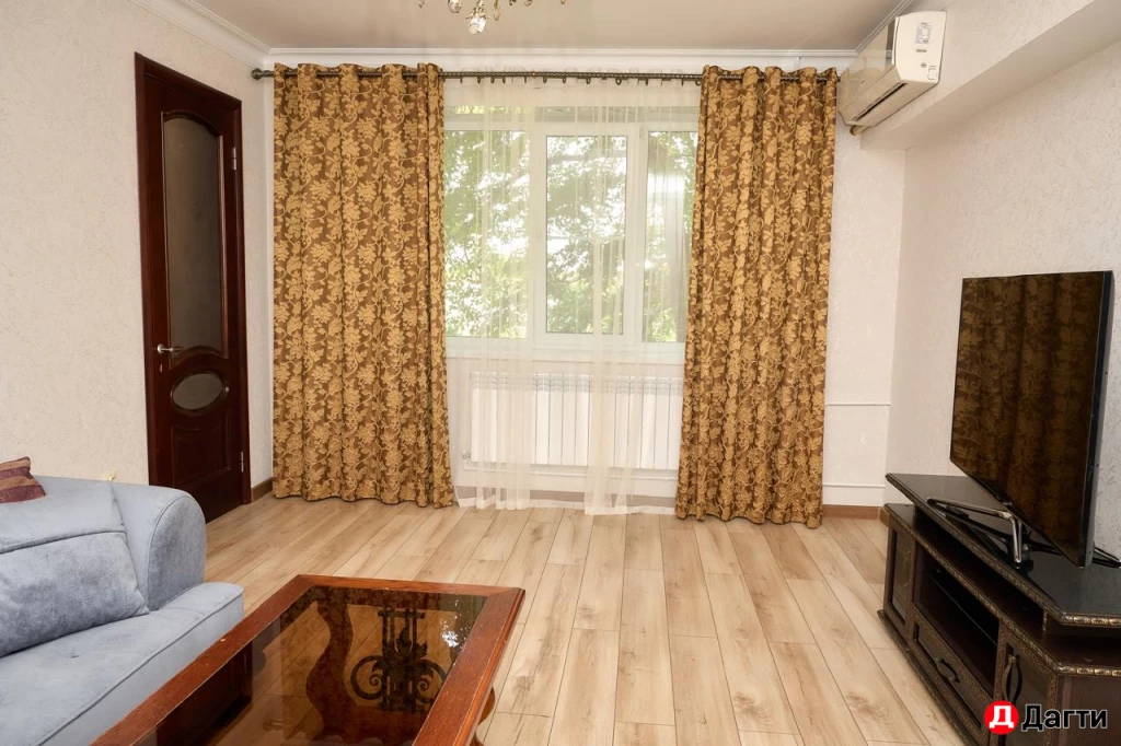 Квартира, 3 комнаты, 76 м², Собственник