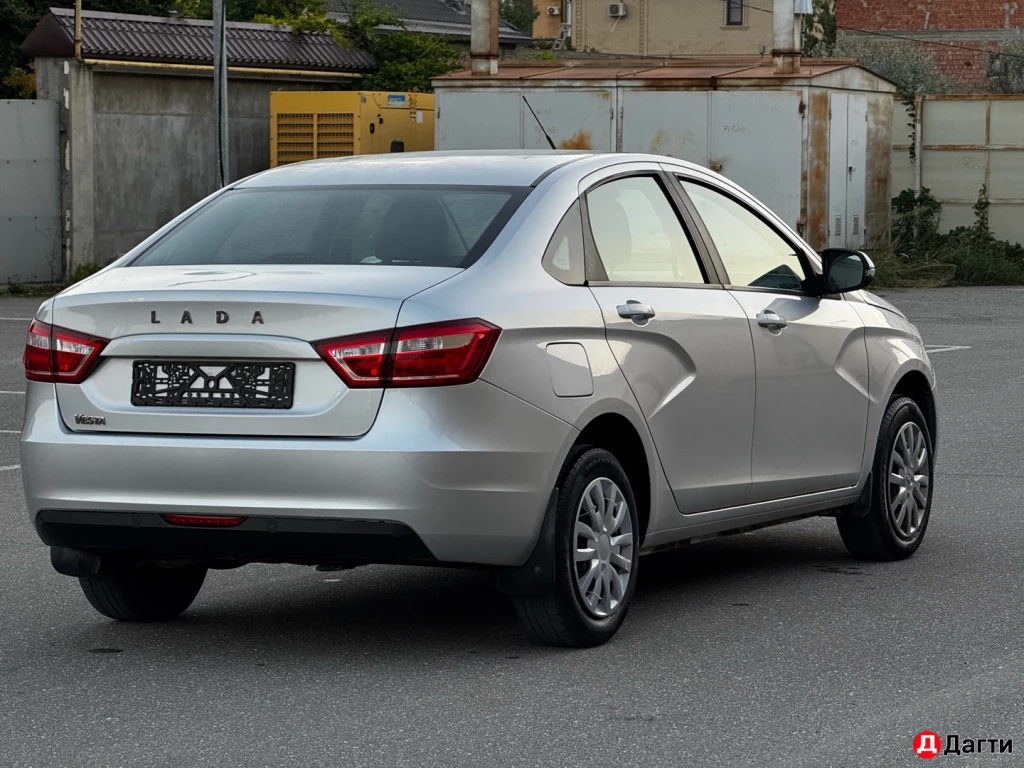 LADA (ВАЗ) Vesta, 2021 года