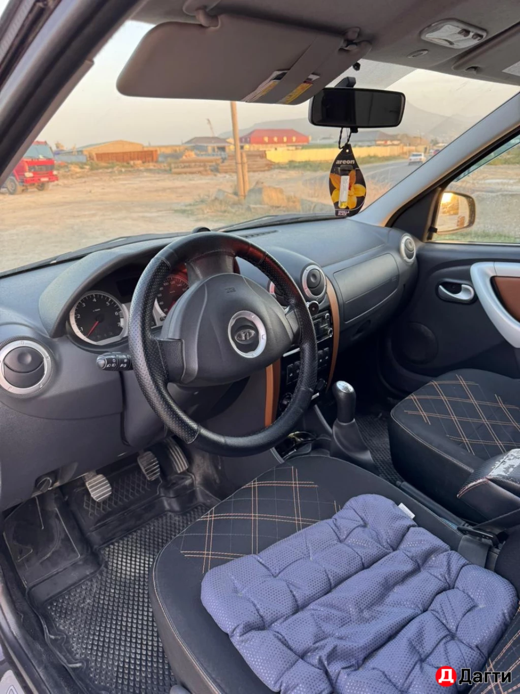 LADA (ВАЗ) Largus, 2015 года