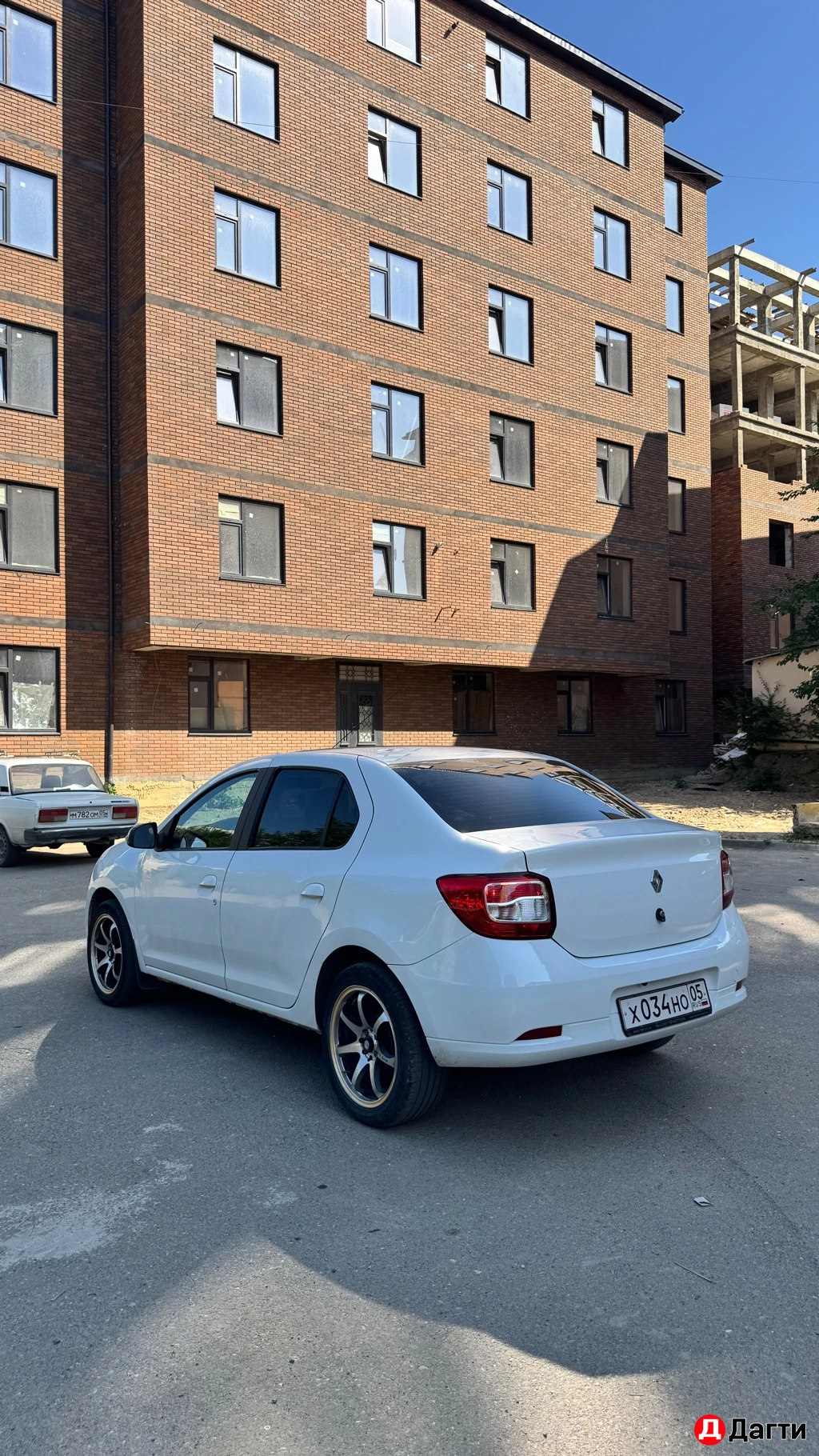 Renault Logan, 21 года