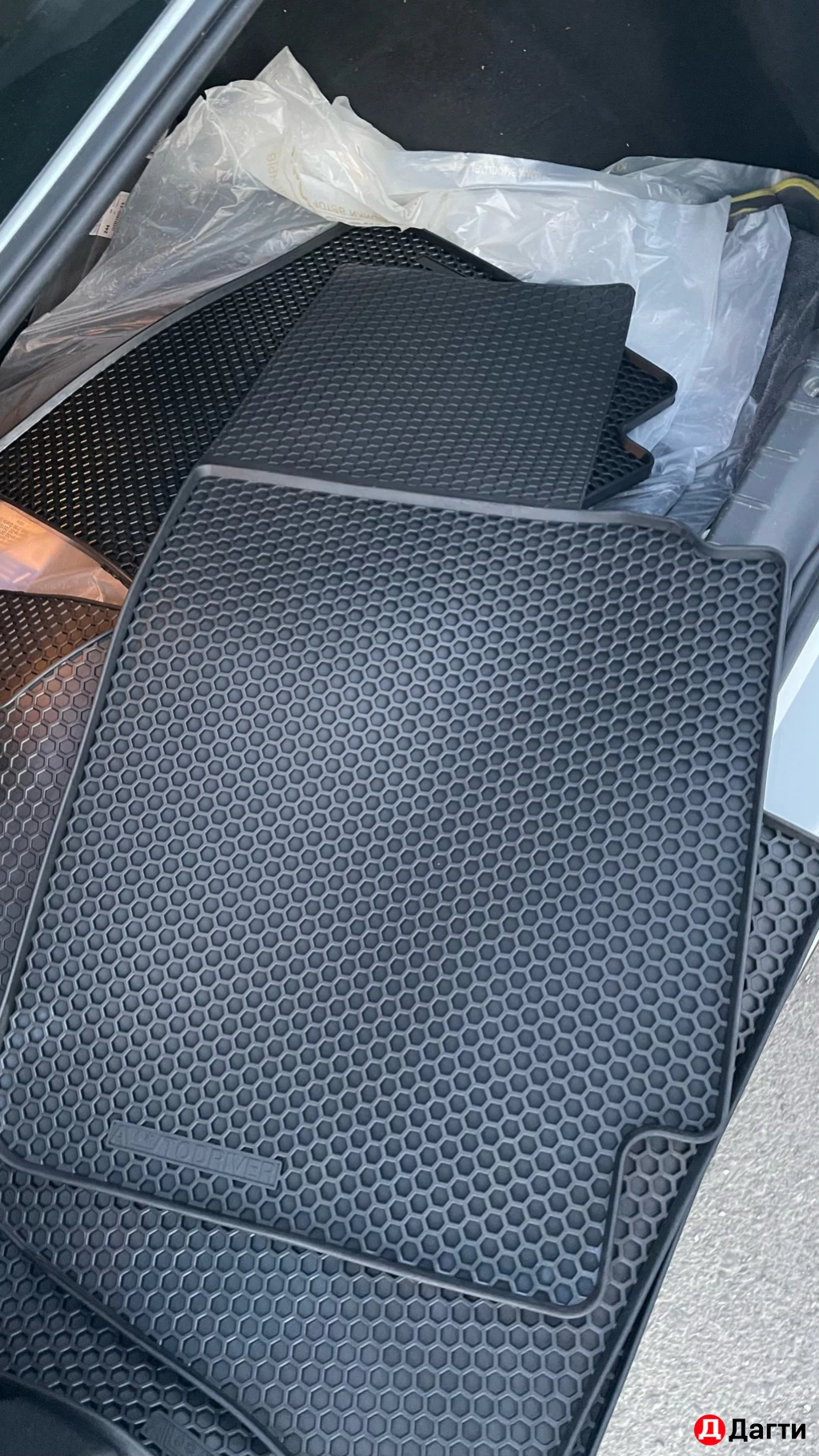 Коврики в авто соты