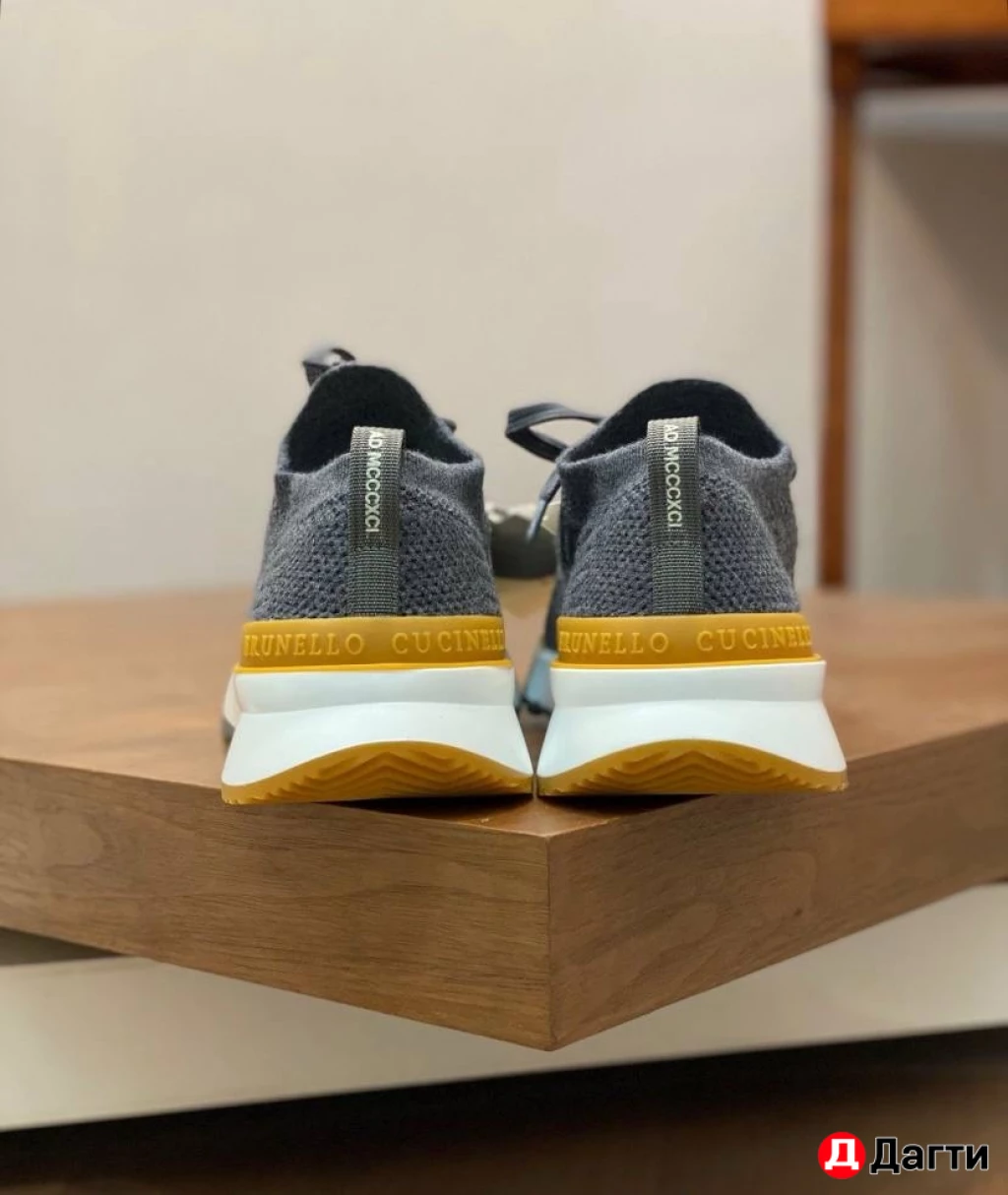 Мужские кроссовки от бренда Brunello Cucinelli
