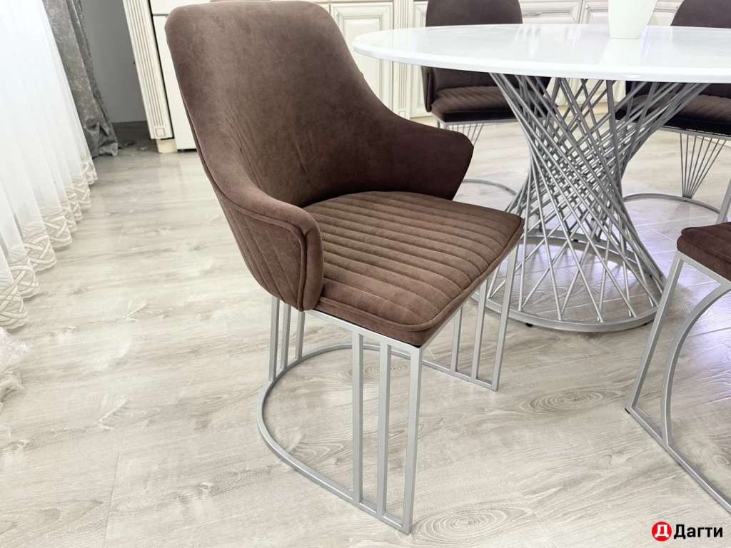 Столы стулья