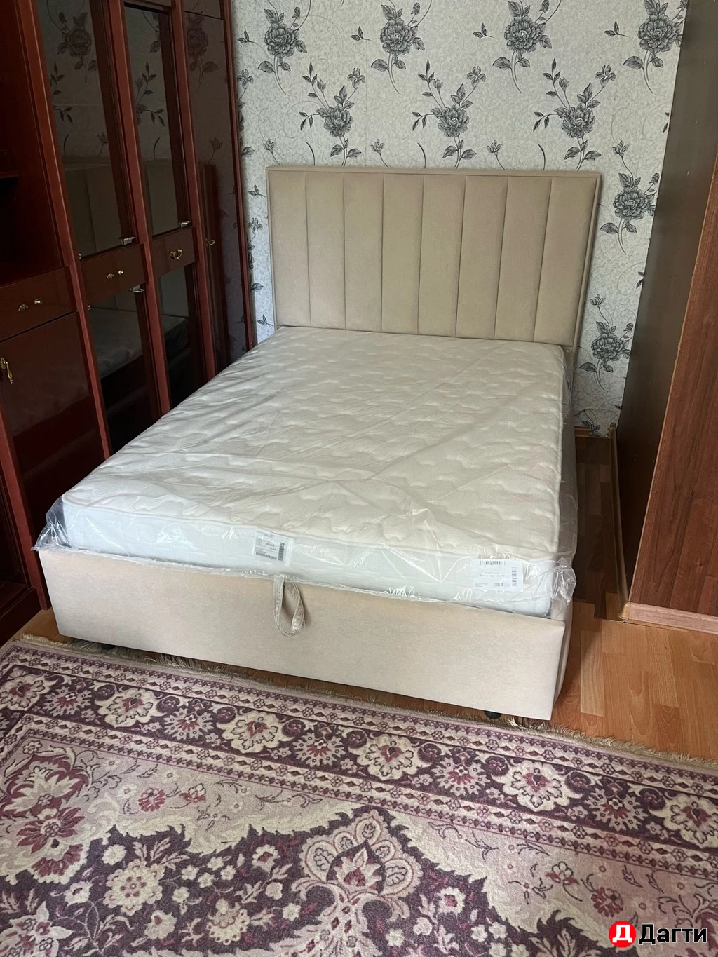 Кровать двуспальный
