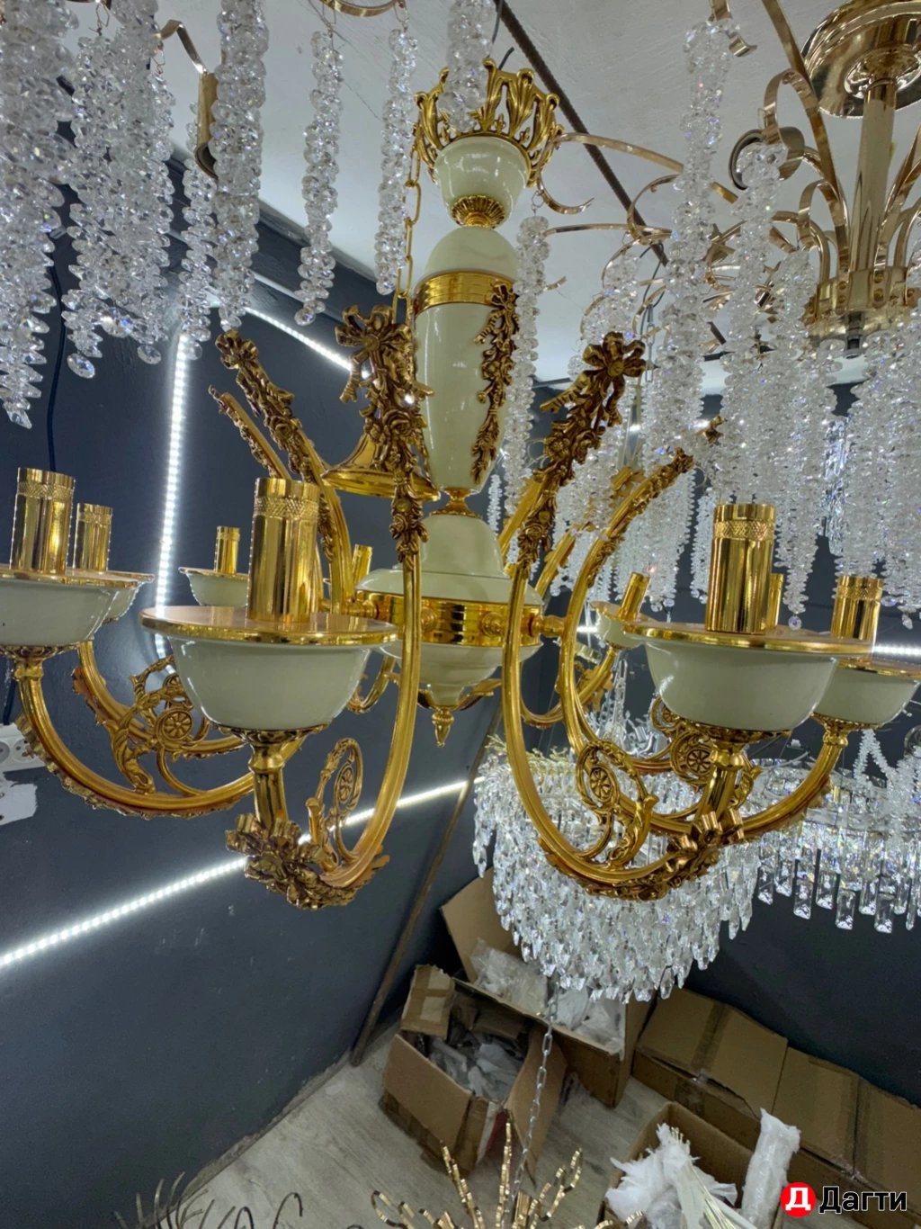 Люстра по акции