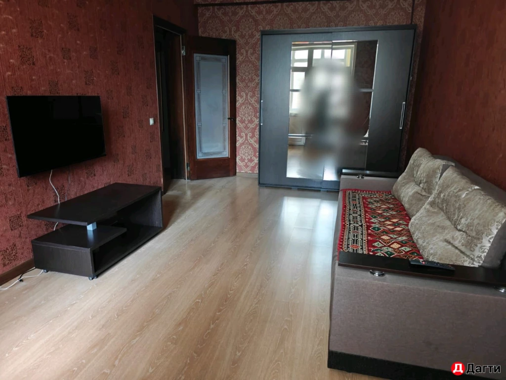 Квартира, 2 комнаты, 75 м²