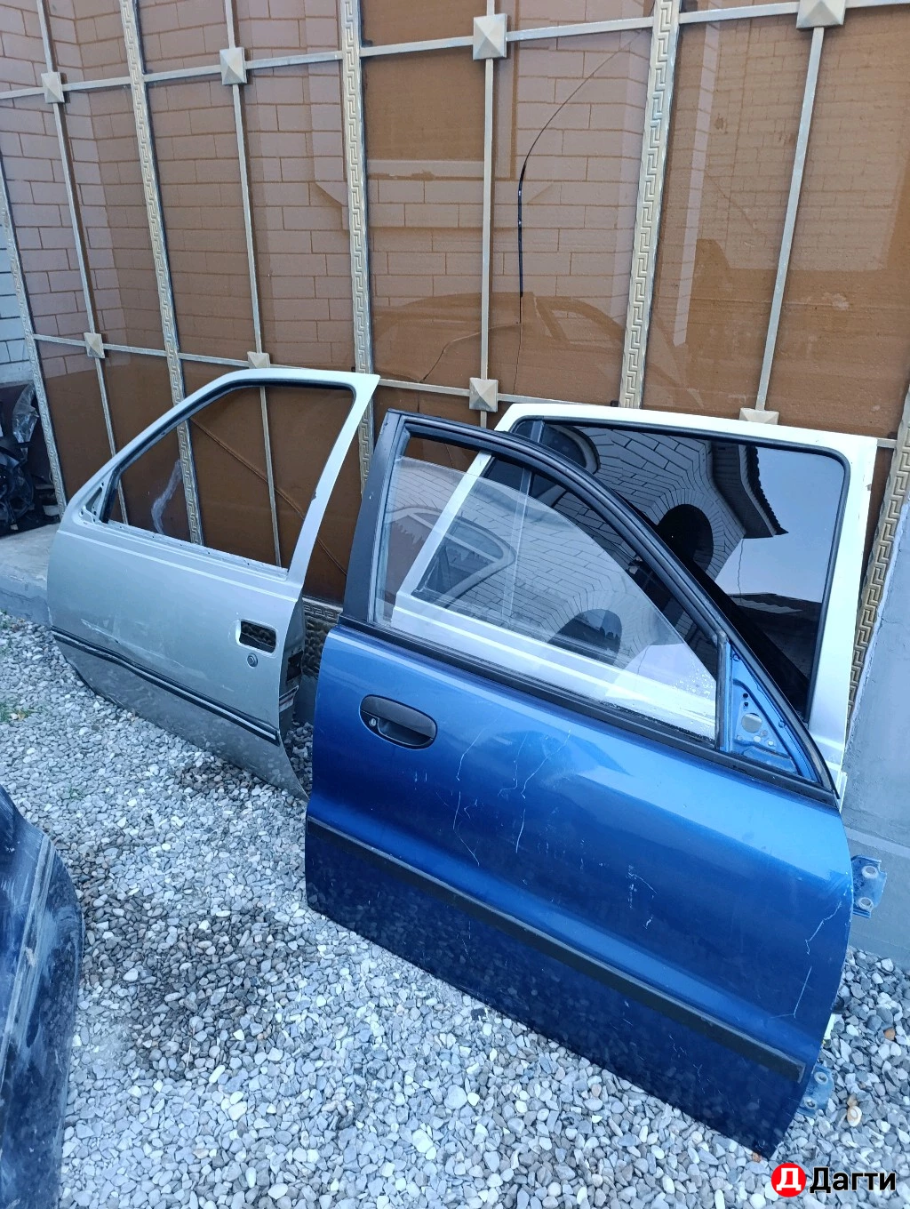 Двери на Daewoo Nexsia, Chevrolet Lanos