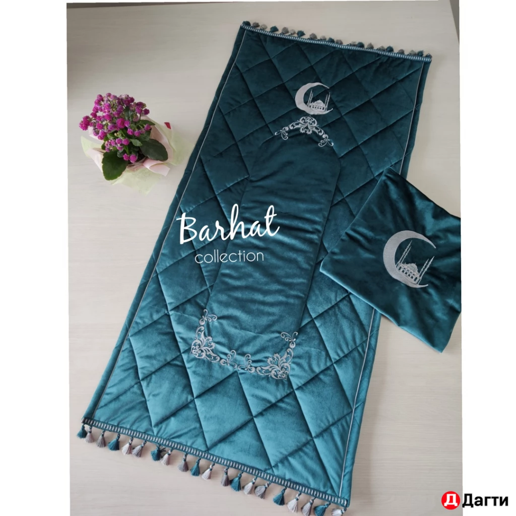 Коврик для намаза с вышивкой