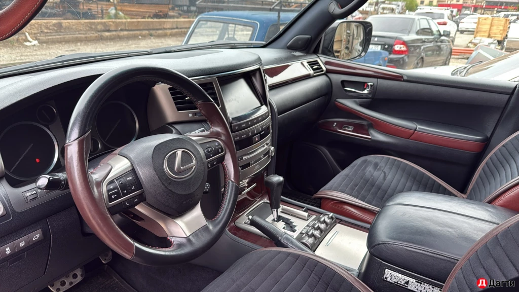 Lexus LX, 2013 года