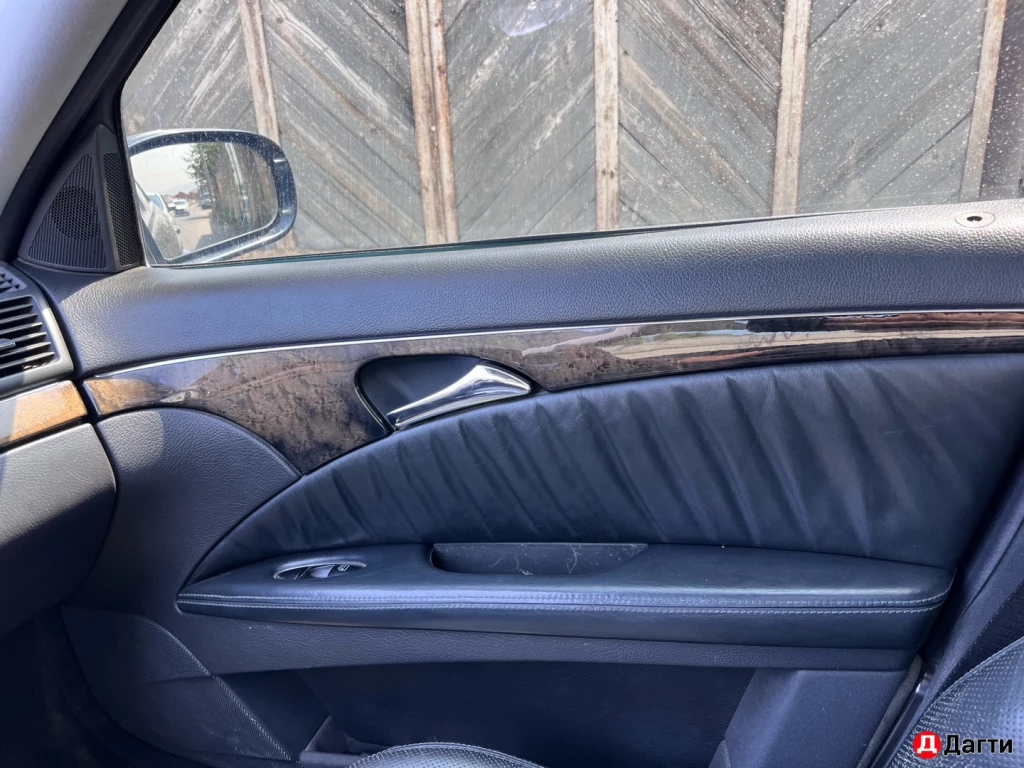 Mercedes-Benz E-Класс, 2003 года