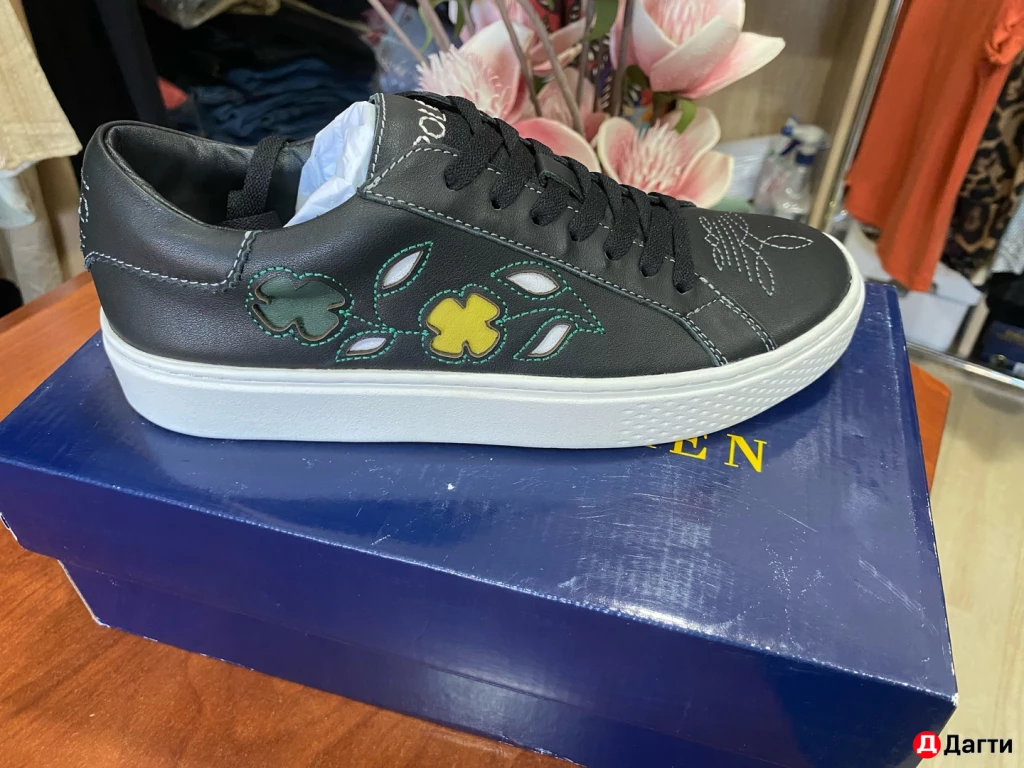 Женские кеды