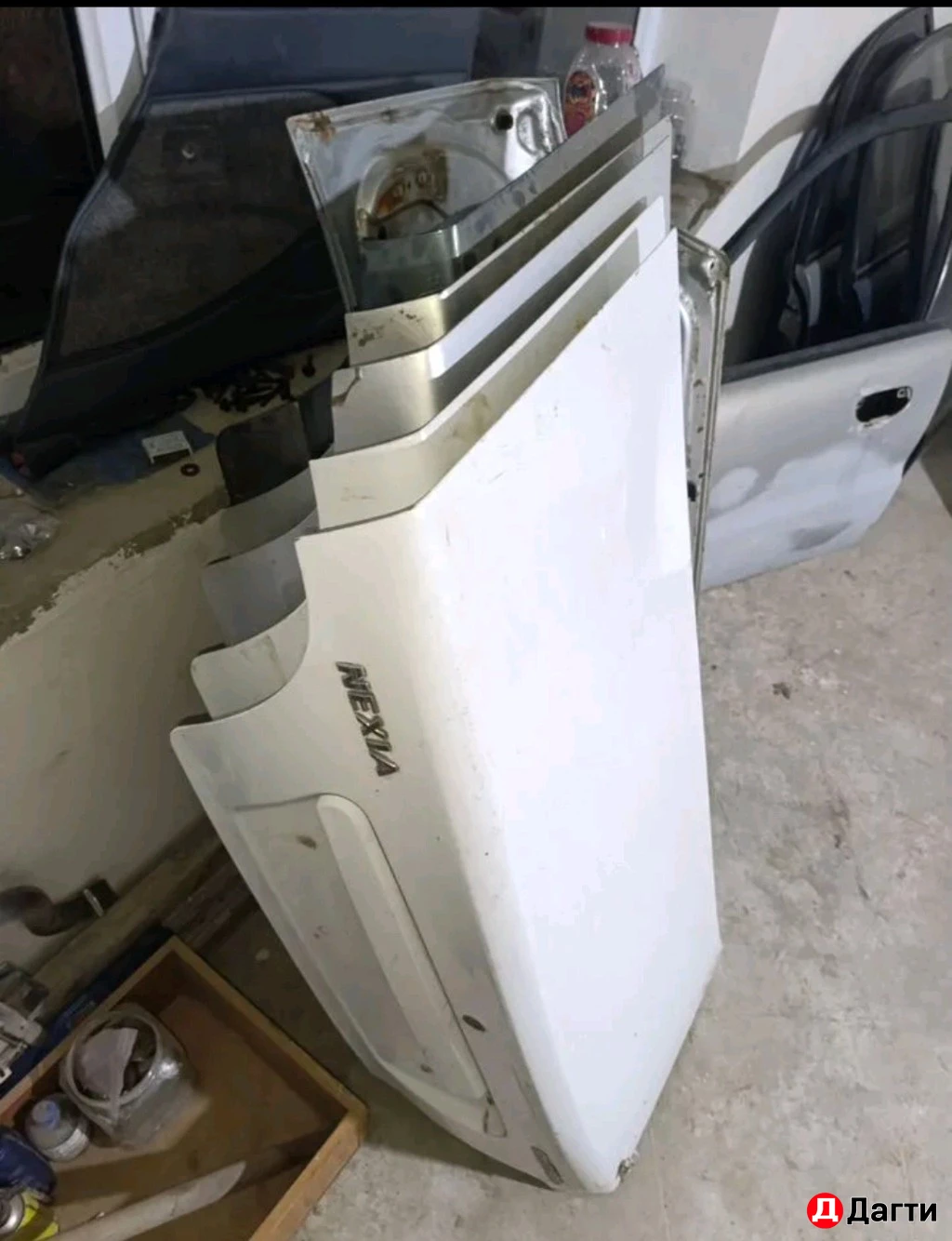 Крышки багажника Daewoo Nexsia