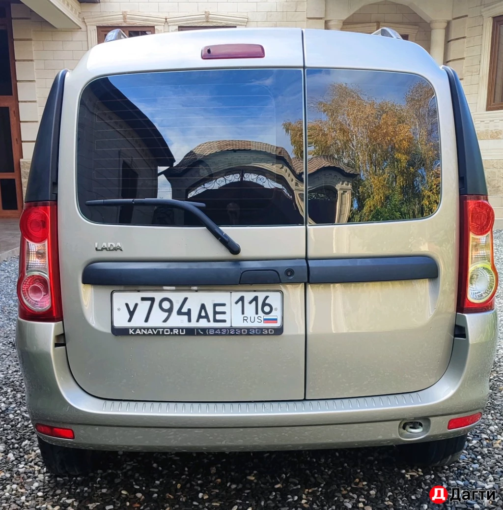 LADA (ВАЗ) Largus, 2014 года