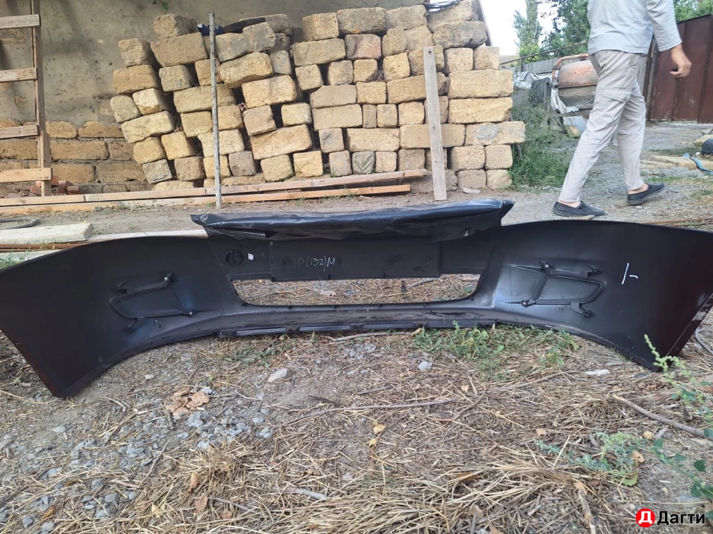 Передний бампер на priora