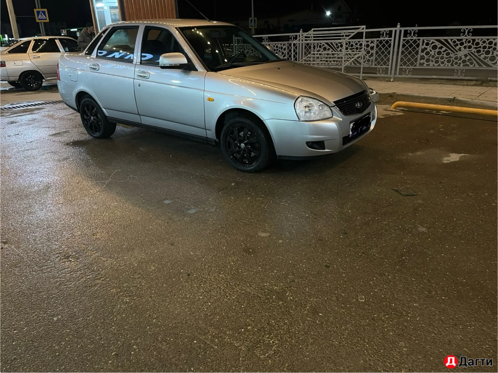 LADA (ВАЗ) Priora, 8 года