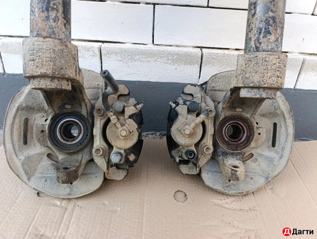 Стойки передние на Нексия,Эсперо