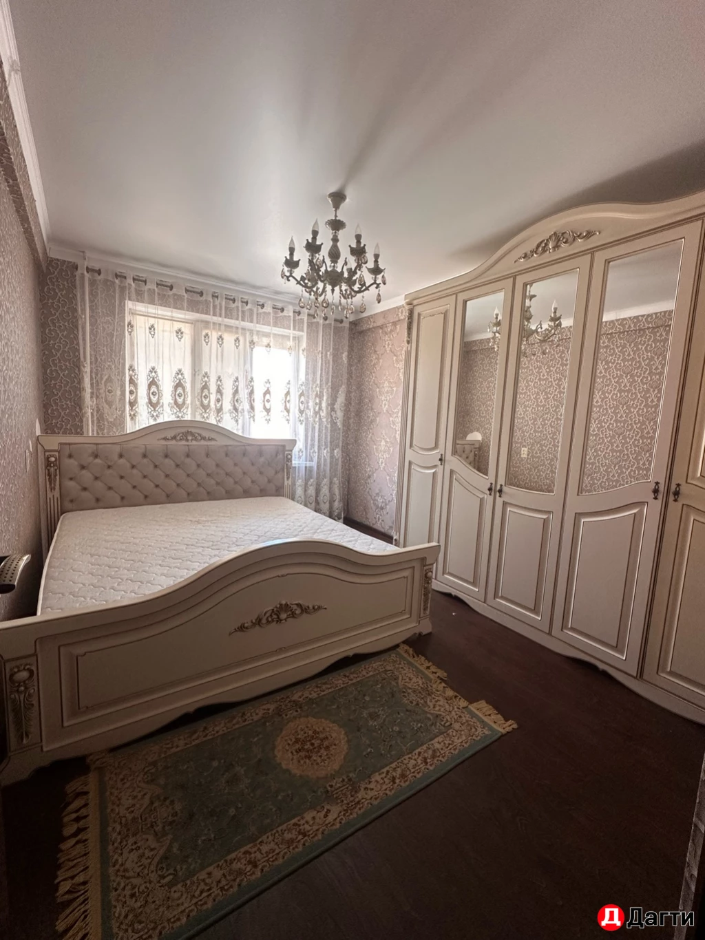 Квартира, 3 комнаты, 95 м²