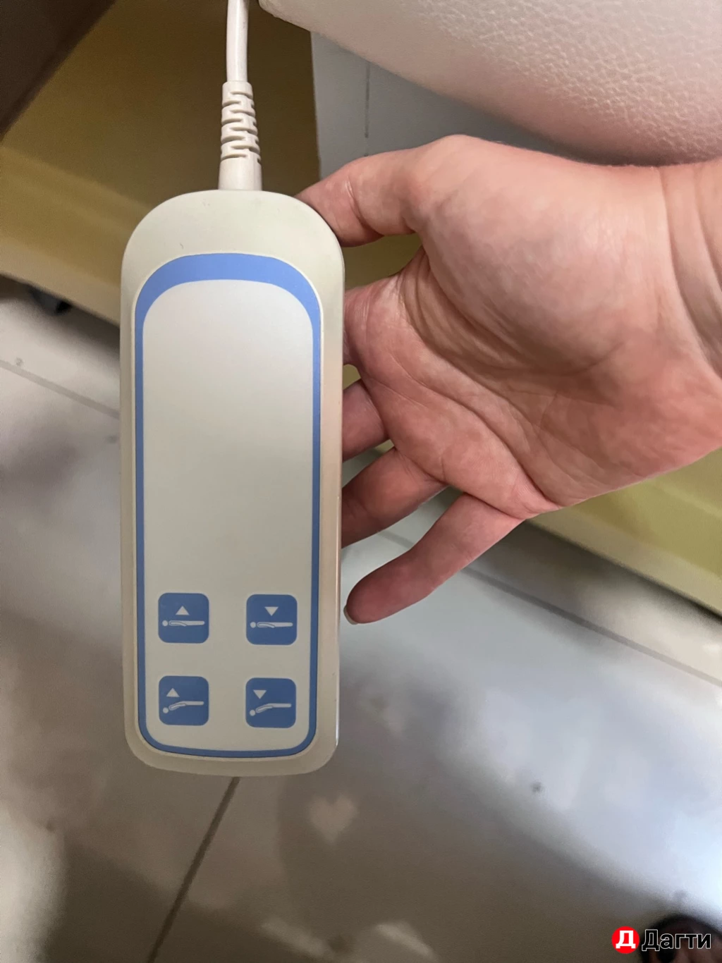 Кушетка косметологическая б/у