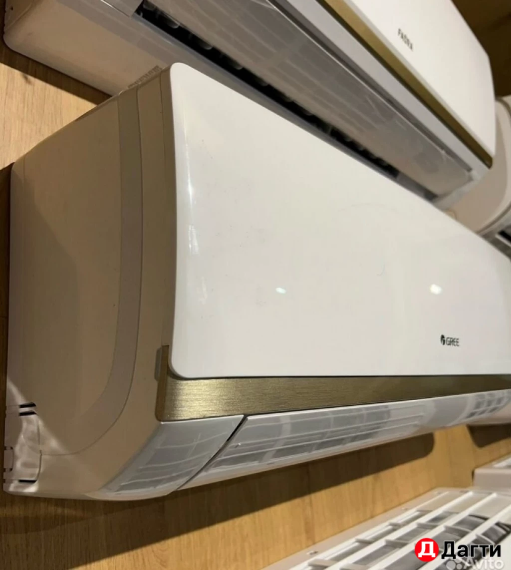 Кондиционер GREE BORA 12 (с полосой)