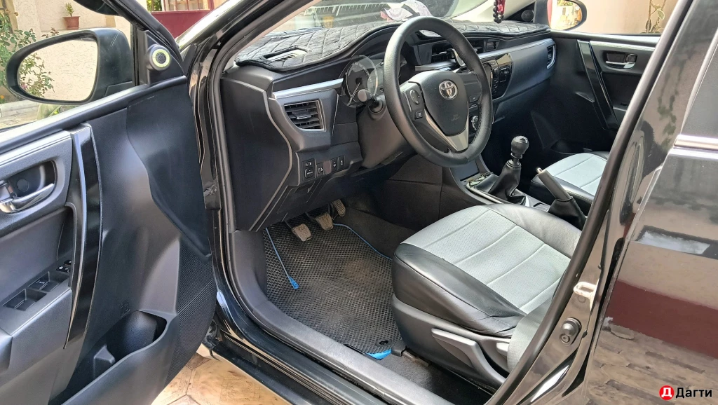 Toyota Corolla, 2013 года