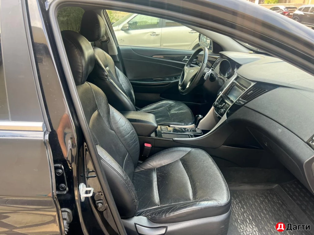 Hyundai Sonata, 2012 года