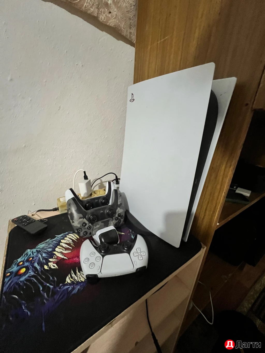 PlayStation 5 дисководом