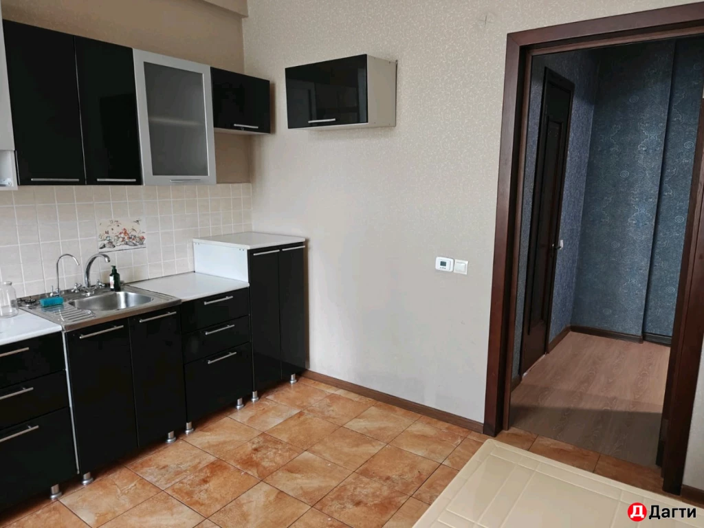 Квартира, 2 комнаты, 75 м²