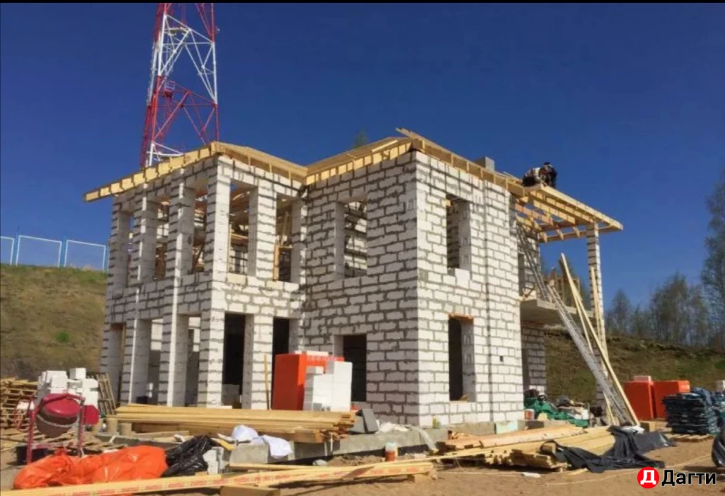 Строители и строительная бригада