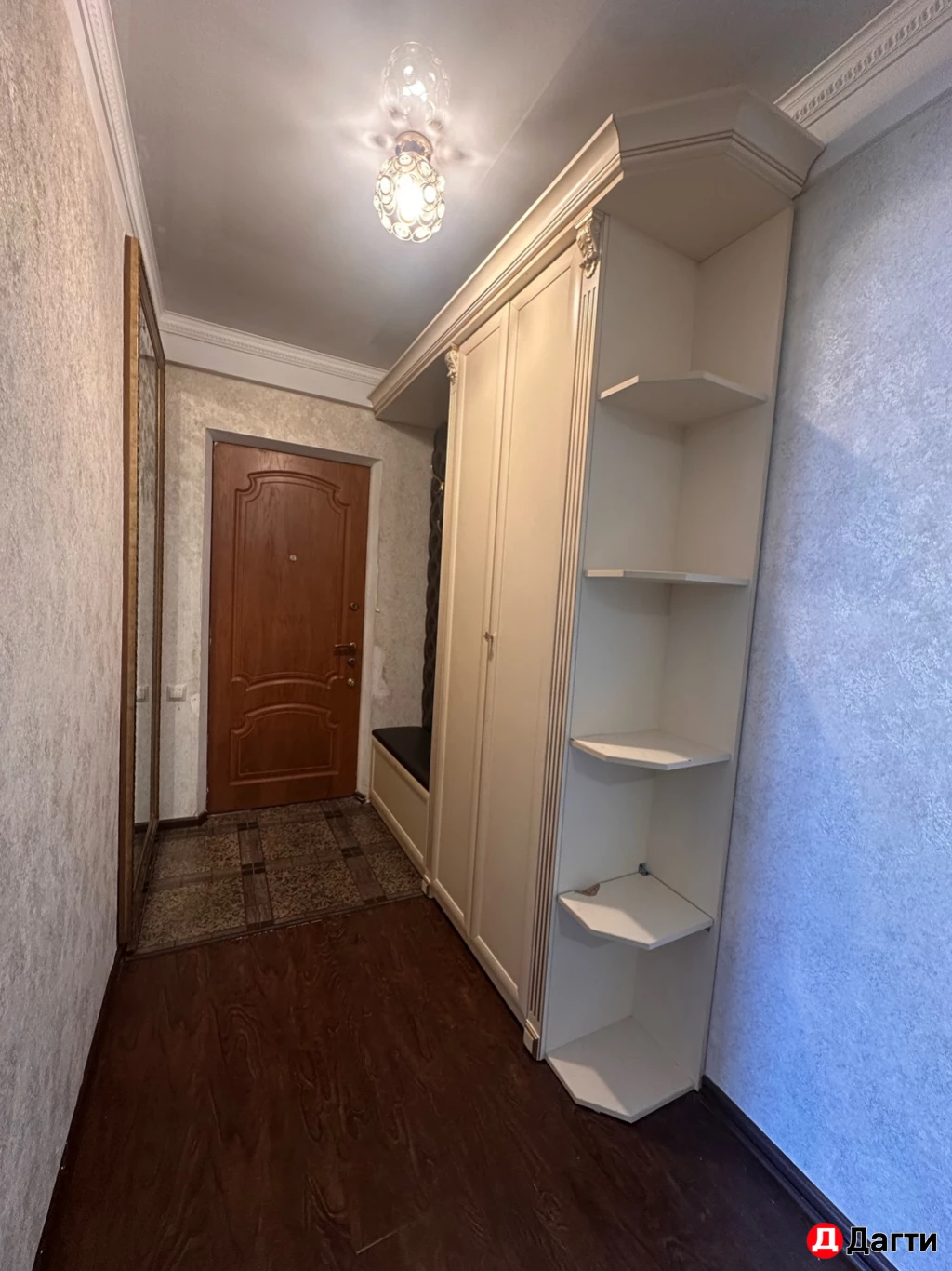 Квартира, 3 комнаты, 95 м²