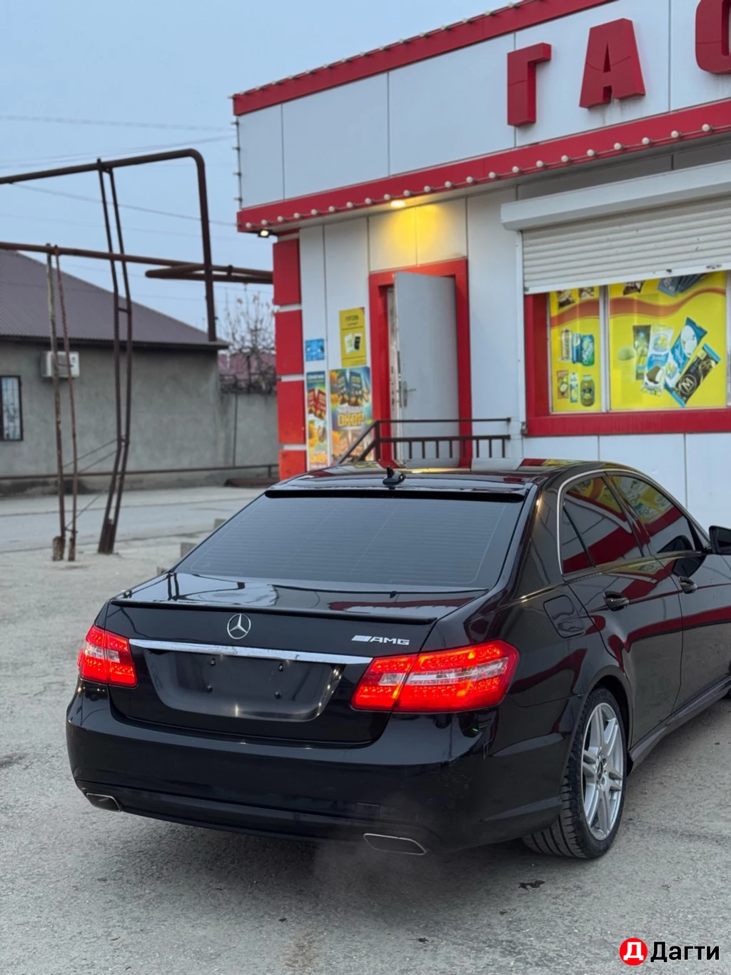 Mercedes-Benz E-Класс, 2011 года