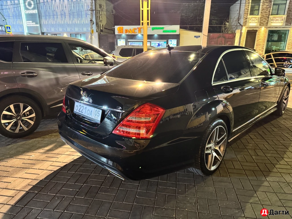 Mercedes-Benz S-Класс, 2010 года