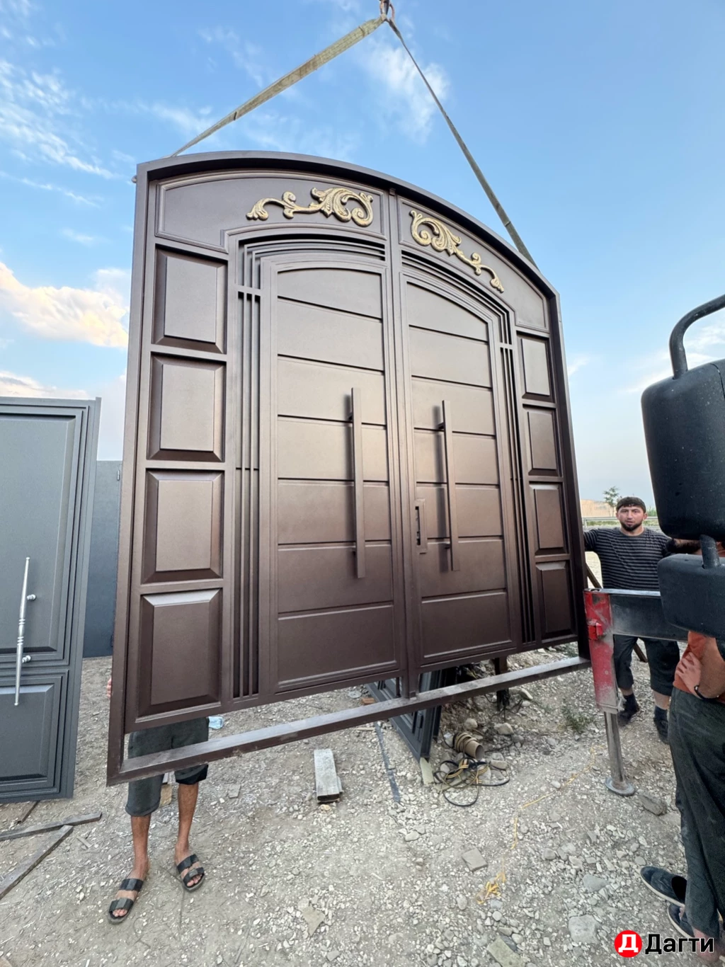 Ворота распашные навесы