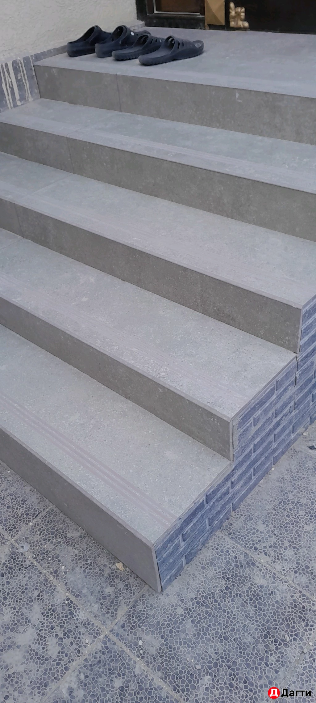 Укладка керомагранита