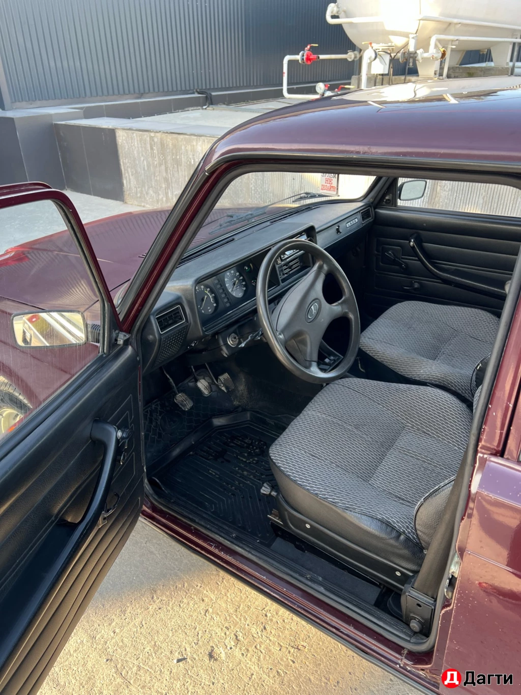 LADA (ВАЗ) 2107, 2005 года