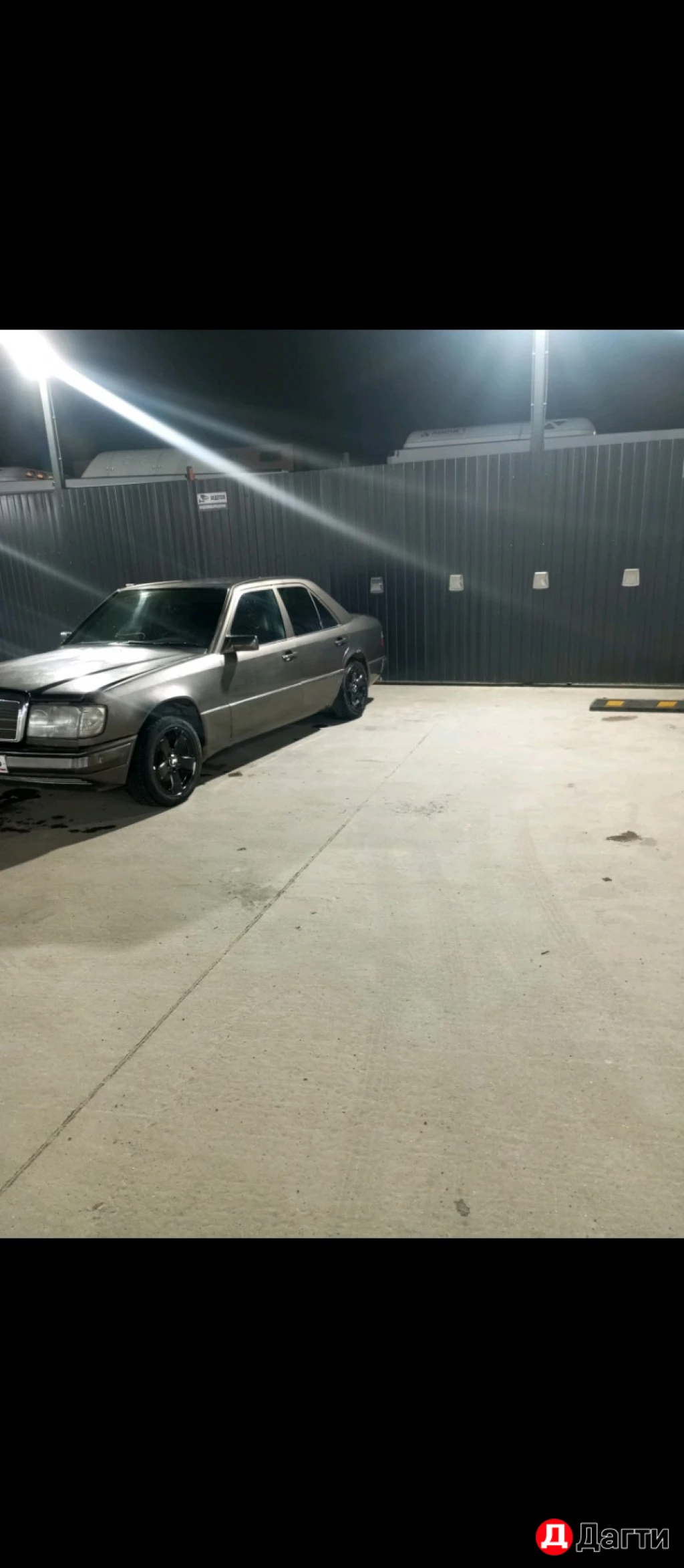 Mercedes-Benz E-Класс, 1989 года