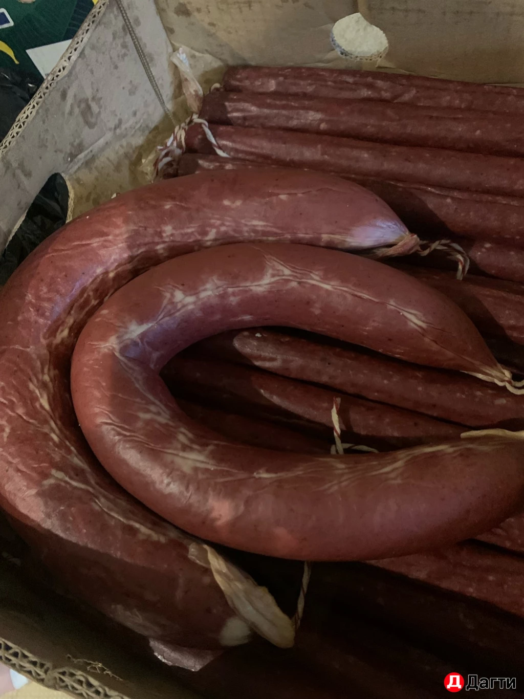 Сушеное мясо и колбаса из Ботлиха, полукопченная колбаса