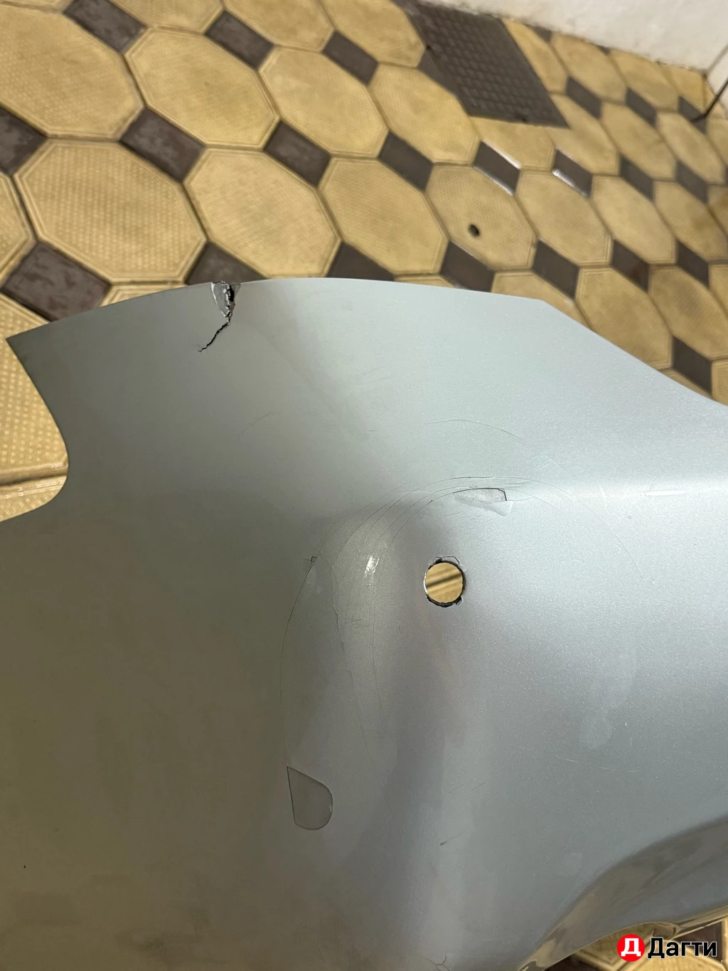 Задний бампер Toyota v40