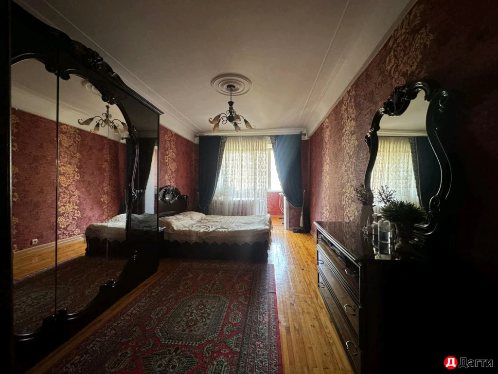 Квартира, 4 комнаты, 90 м², Агент