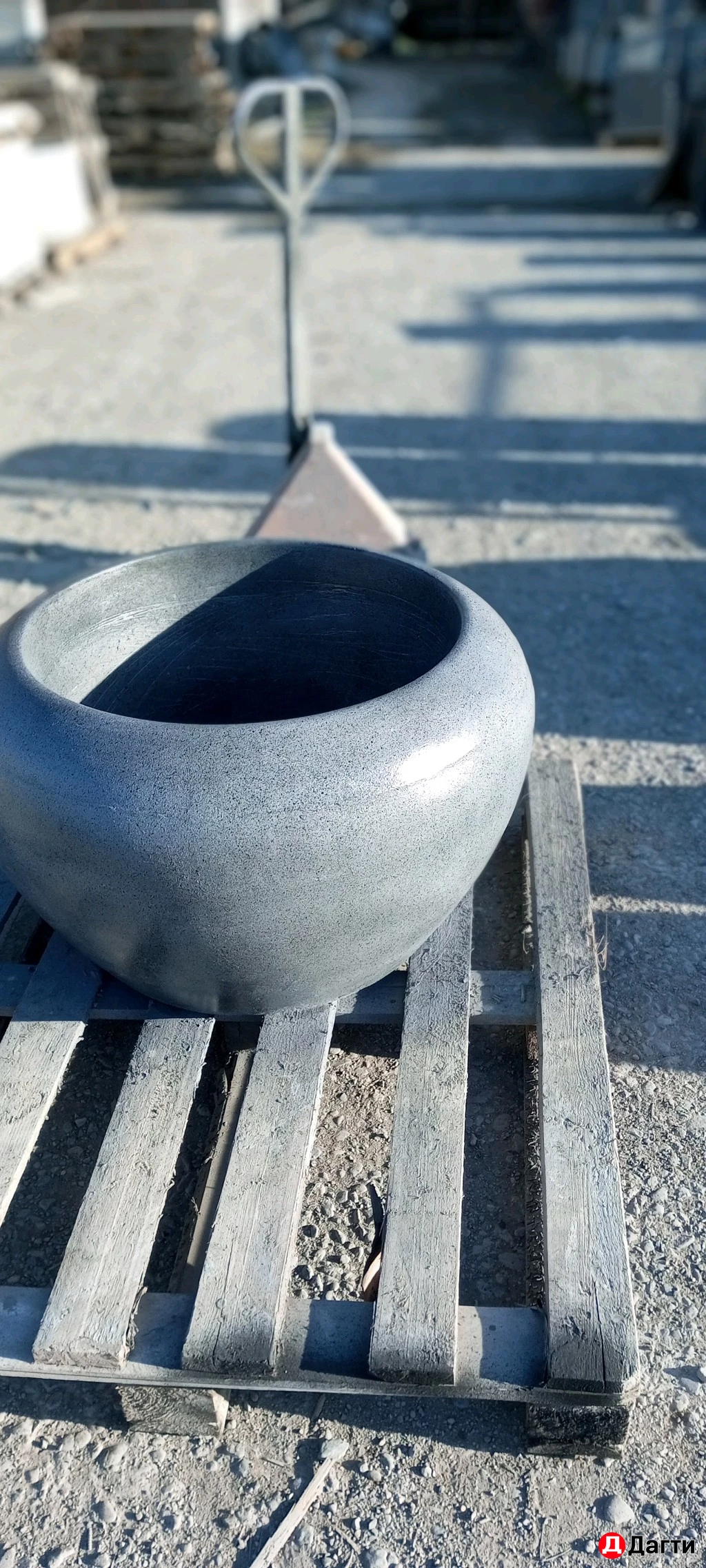 Кашпо бетонное, цветочницы