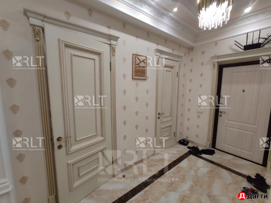 Квартира, 3 комнаты, 125 м², Агент