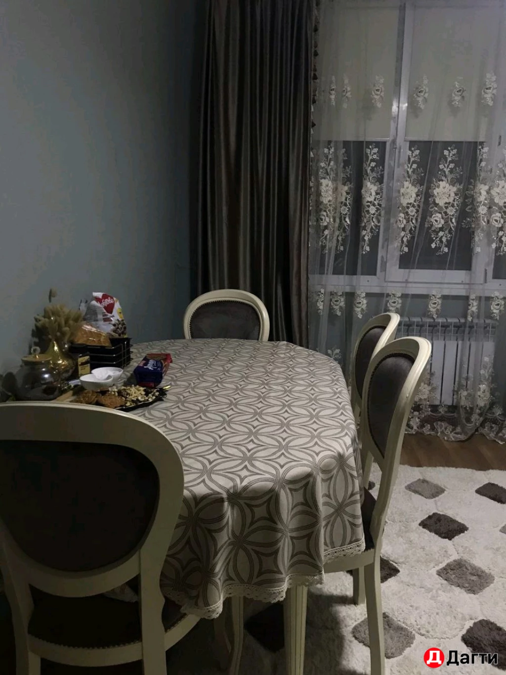 Скатерть их водоотталкивающей ткани