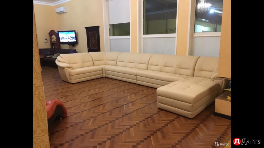 Кожаные диваны